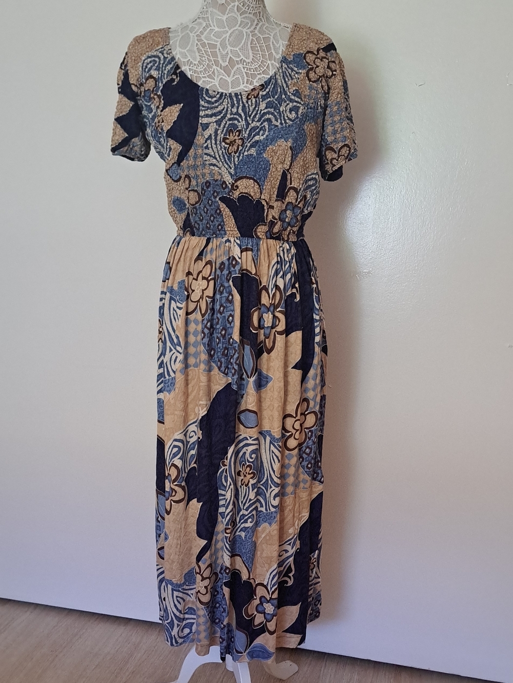 PIPE DREAMS PALM SPRINGS CALIFORNIA Blue and Tan Floral Print Women's Dress